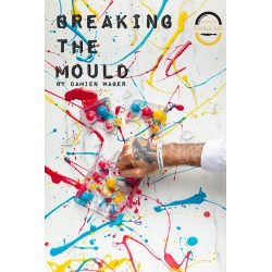BREAKING THE MOULD (anglais)